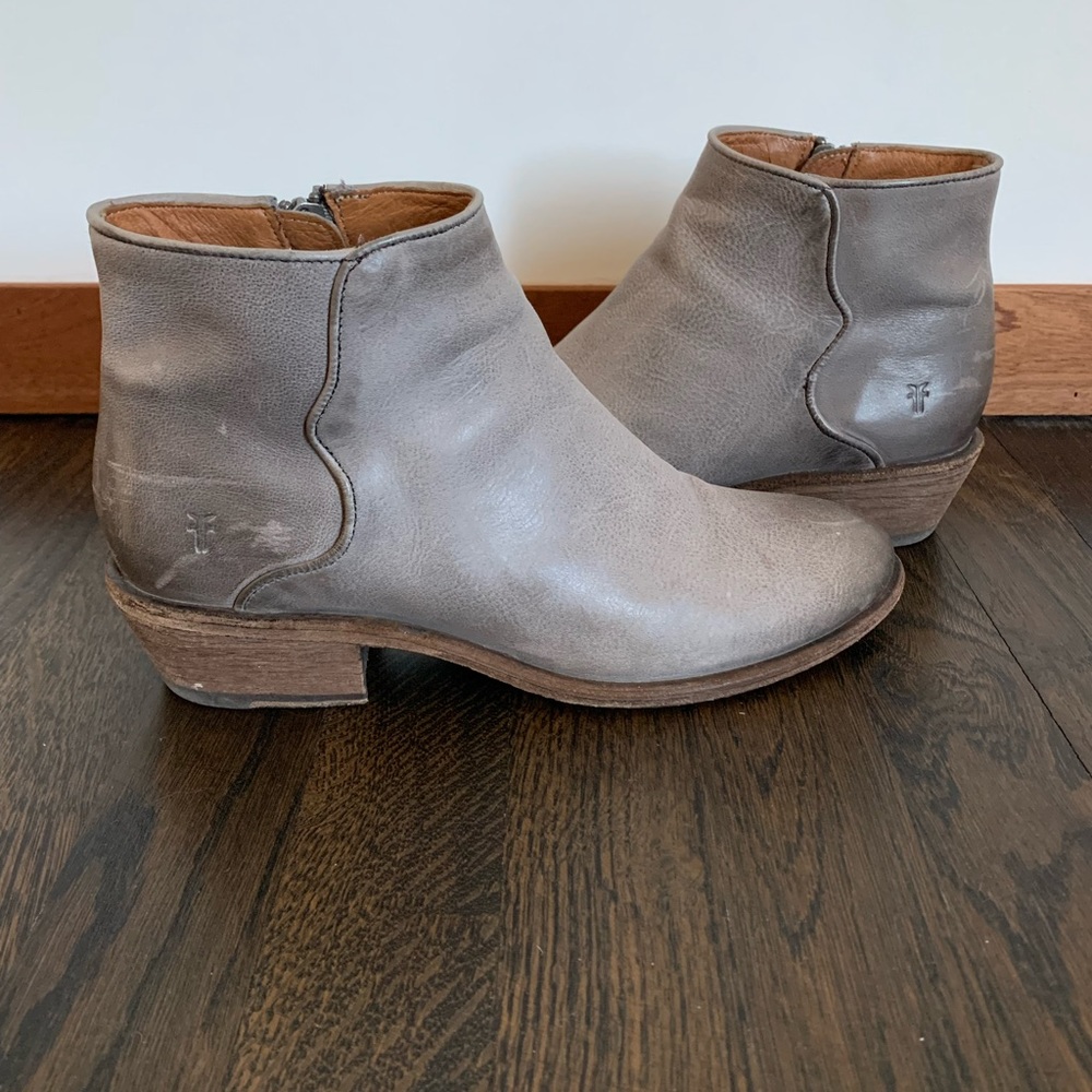 Grey Frye Carson Bootie - Picture 3 of 7